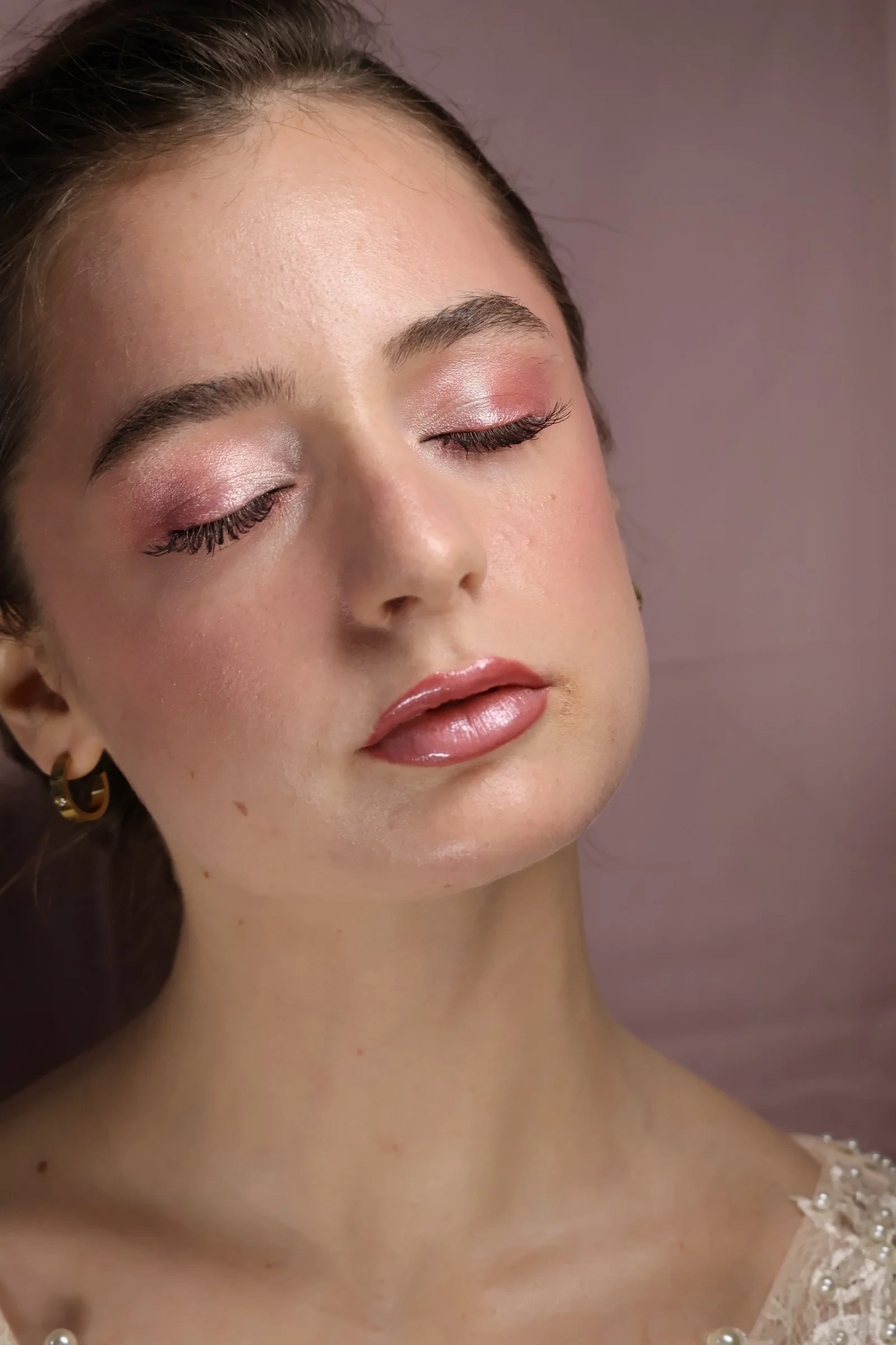 Detail eines sanften Braut-Augen-Make-ups